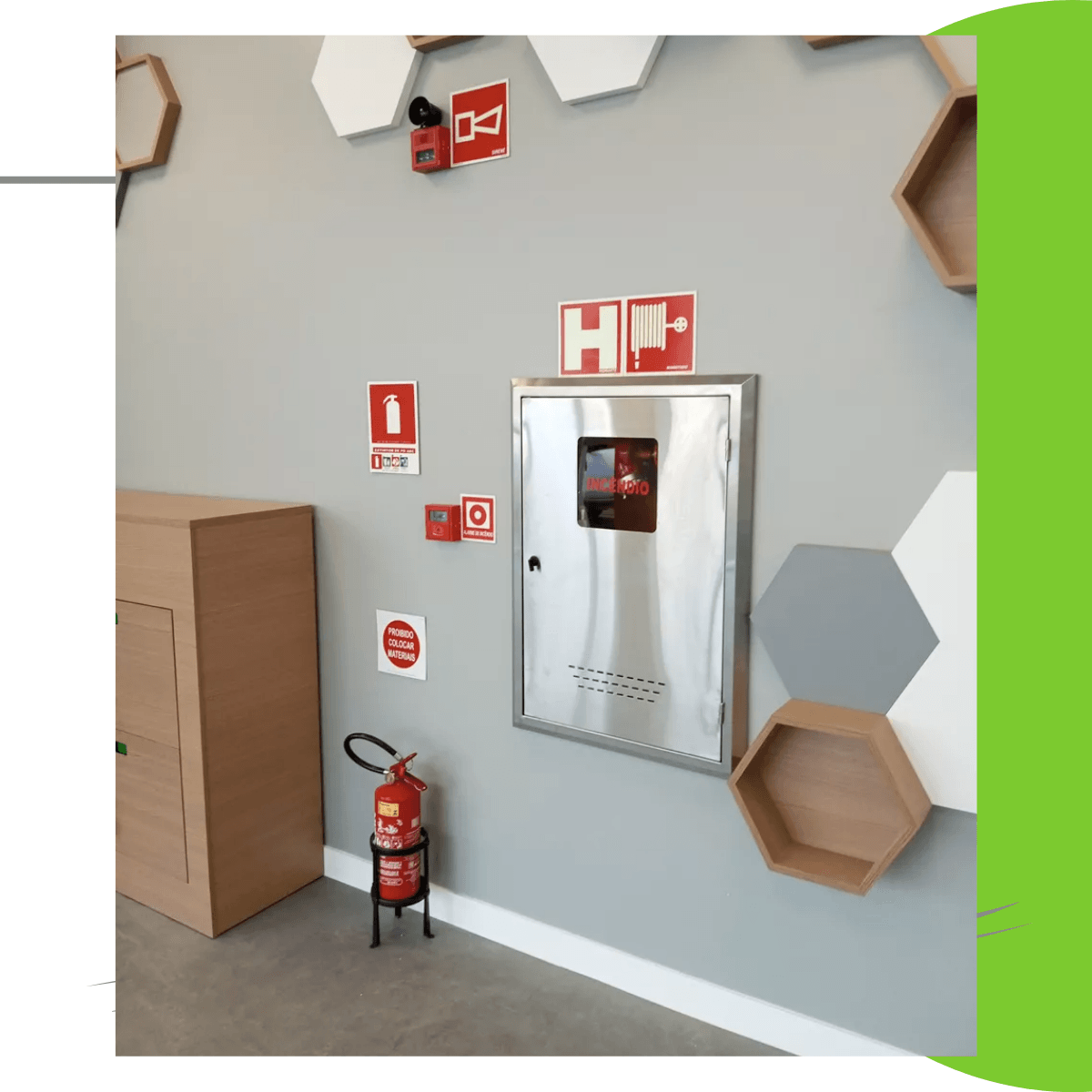 Moldura para Hidrante em Aço Inox com Porta e Visor 90x60cm - Imagem 5